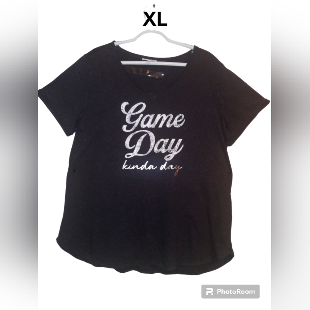 Women's XL Graphic Tshirt